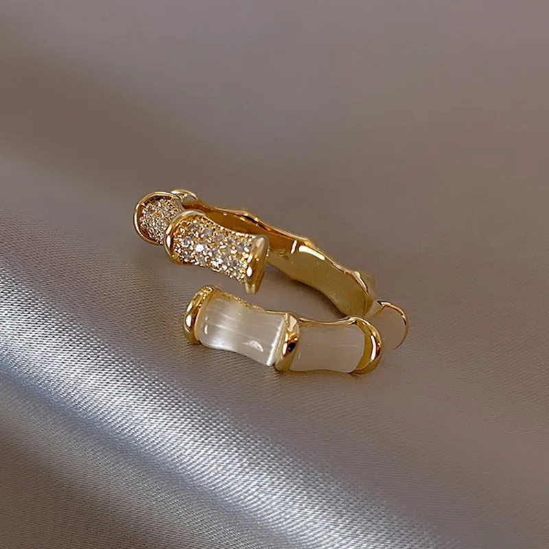 2022 New Fashion Ladies Ring Opal Bamboo Crystal Opening Ring Classic Trend Fine Jewelry Accessories Holiday Party Gift
2022 New Fashion Ladies Ring Opal Bamboo Crystal Opening Ring Classic Trend Fine Jewelry Accessories Holiday Party Gift