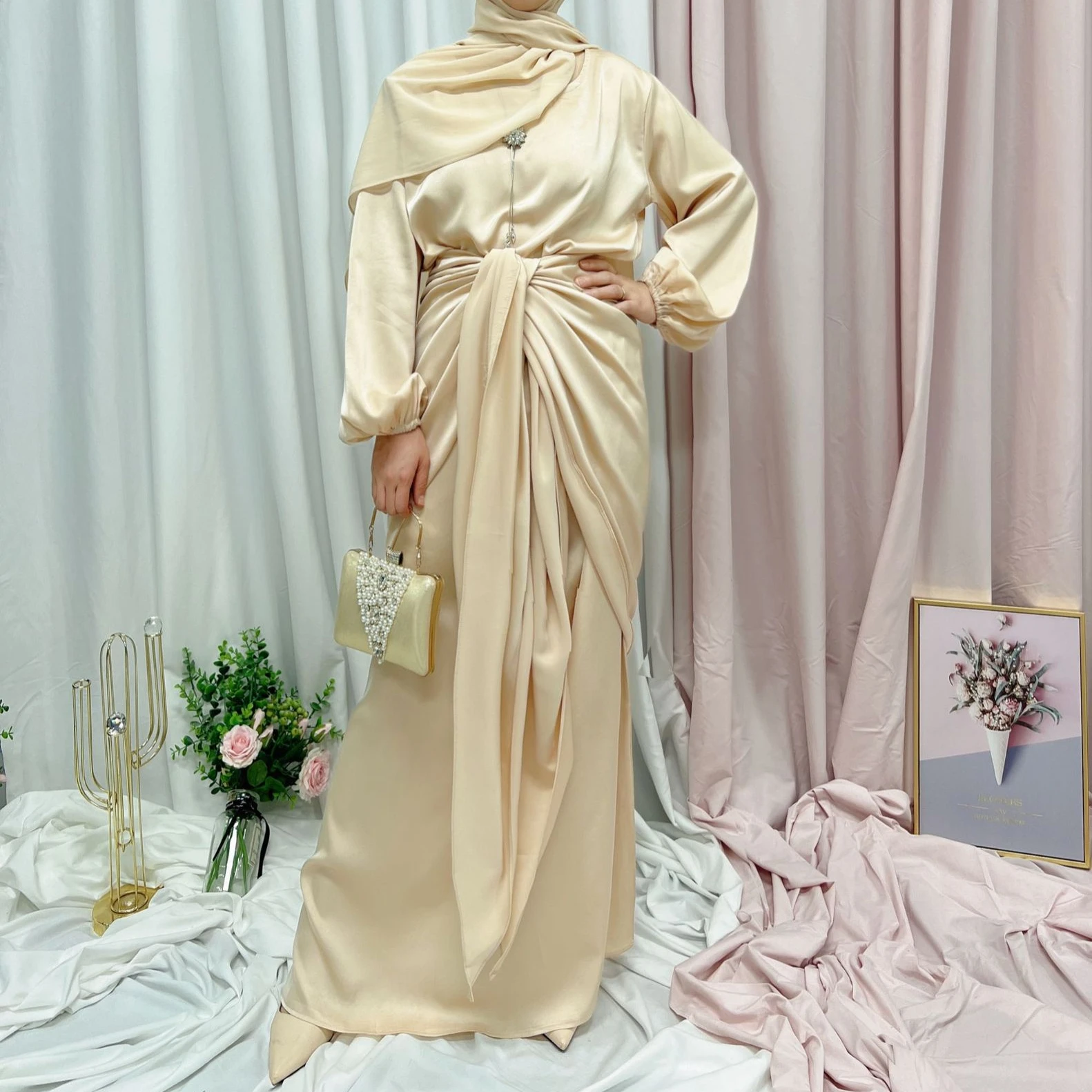 2022 Muslim Fashion Soft Apron Dress Two-Piece Dubai Sardin Long Dresses for Muslim Women Abayas for Women Turkish Lr498
2022 Muslim Fashion Soft Apron Dress Two-Piece Dubai Sardin Long Dresses for Muslim Women Abayas for Women Turkish Lr498