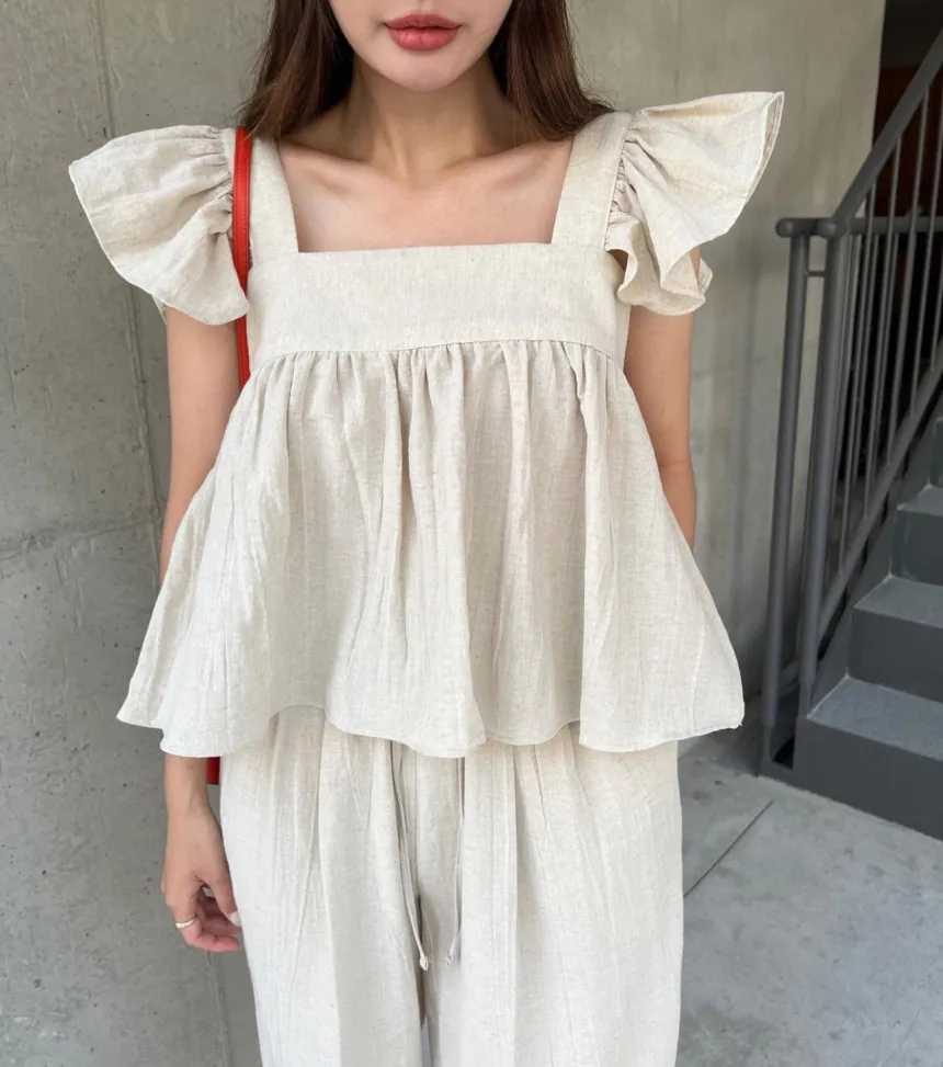 Spot South Korea chic small retro parties get loose feifei short sleeve shirt of tall waist with wide leg pants
Spot South Korea chic small retro parties get loose feifei short sleeve shirt of tall waist with wide leg pants