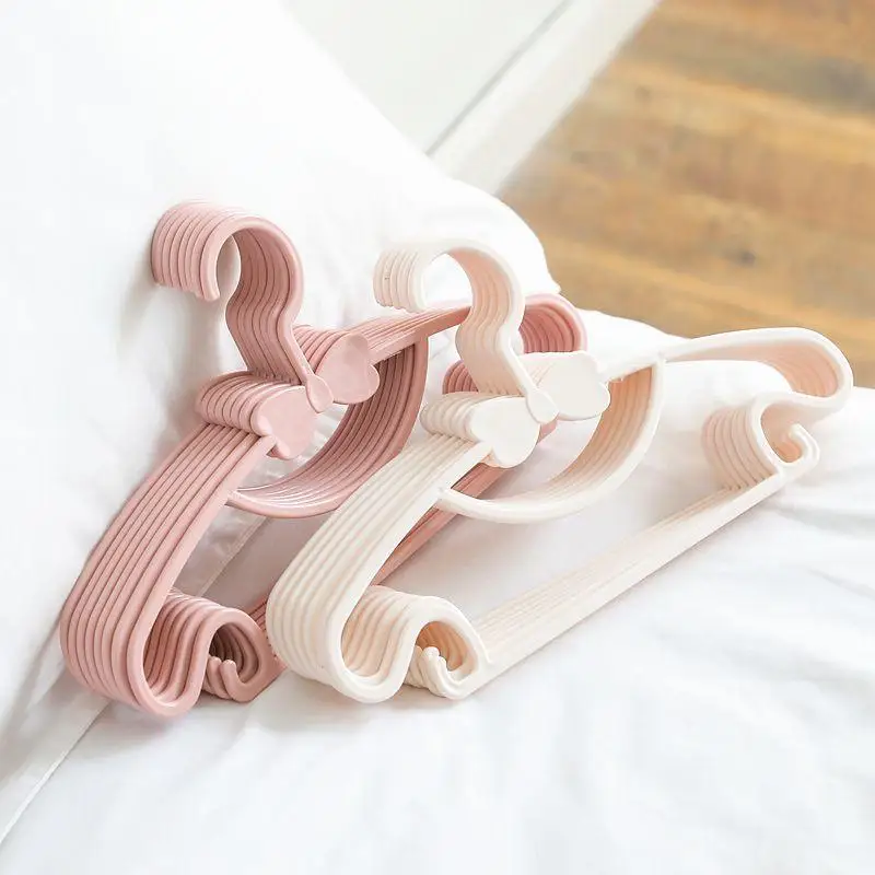 Kids Clothes Hanger Racks Portable Display Hangers Plastic Children Coats Hanger Baby Clothing Organizer 5PCS
Kids Clothes Hanger Racks Portable Display Hangers Plastic Children Coats Hanger Baby Clothing Organizer 5PCS