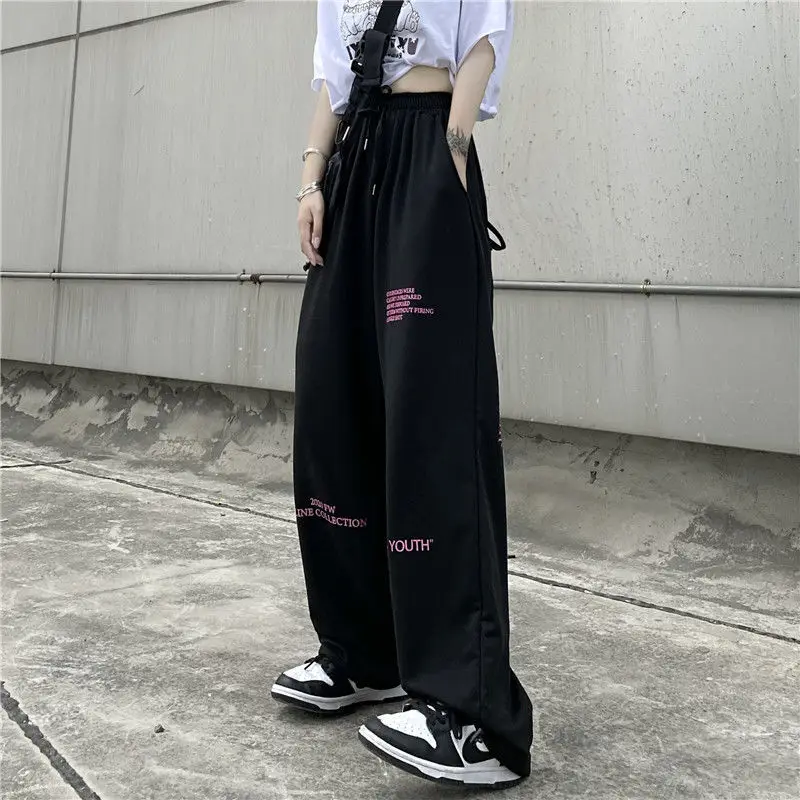 Letter Wide Leg Pants Women Loose Youth Korean Fashion Y2K Pants for Women Streetwear Sweatpants Harajuku Trousers Female 2023
Letter Wide Leg Pants Women Loose Youth Korean Fashion Y2K Pants for Women Streetwear Sweatpants Harajuku Trousers Female 2023