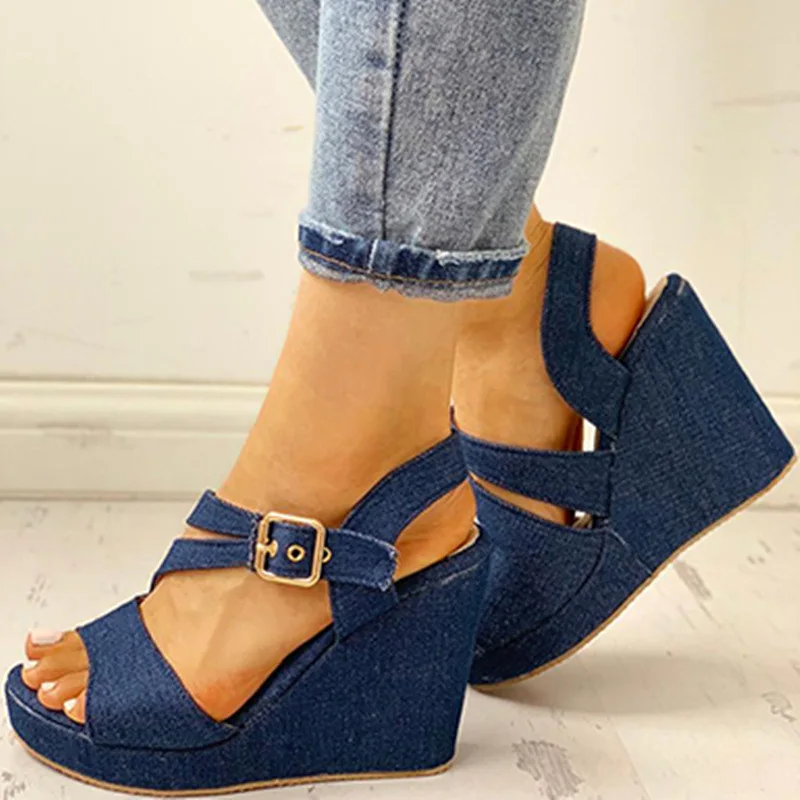 2022 New Summer Women's Shoes New Fashion Cowboy Style Fish Mouth Sandals Wedge Plus Size Casual Buckle Luxury Designer Heels
2022 New Summer Women's Shoes New Fashion Cowboy Style Fish Mouth Sandals Wedge Plus Size Casual Buckle Luxury Designer Heels