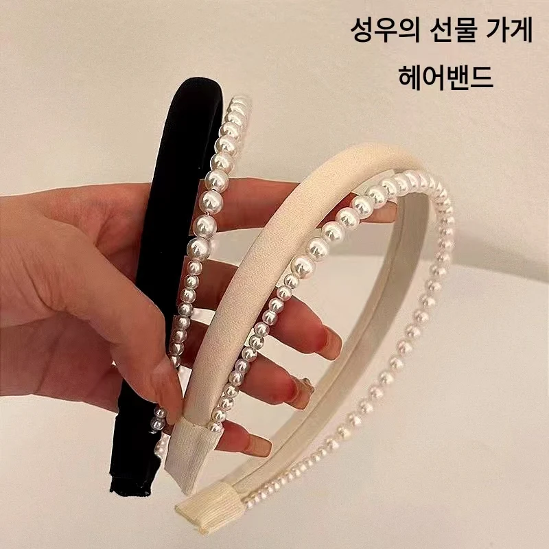 Women Hair Bands Pearl Hair Bands Girls Hair Accessories Headdress Fashion Full Pearl Ladies Band Clip Claw Durag Elastics Comb
Women Hair Bands Pearl Hair Bands Girls Hair Accessories Headdress Fashion Full Pearl Ladies Band Clip Claw Durag Elastics Comb