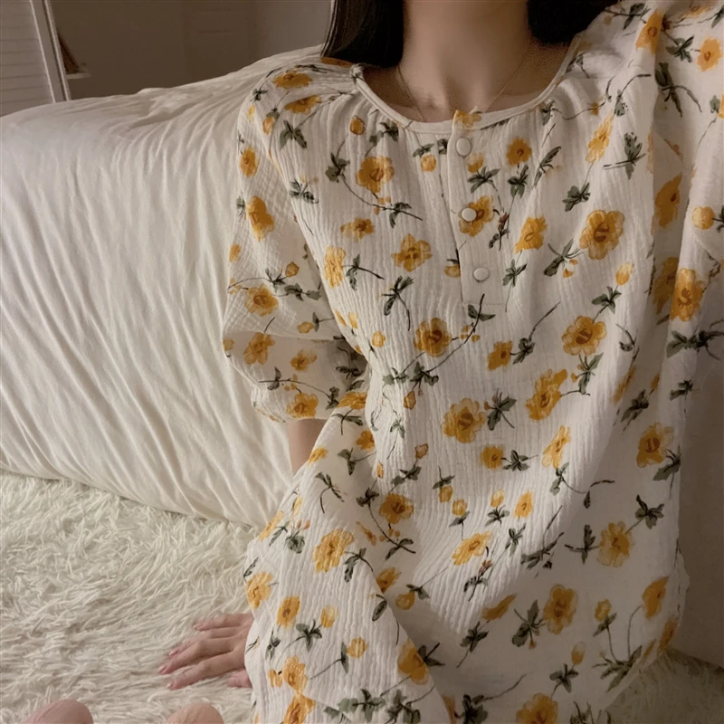 Yellow Floral Print Summer Pajamas Set Women Cotton Sleepwear Shirts + Shorts Suit Kawaii Korean Two Piece Home Clothes
Yellow Floral Print Summer Pajamas Set Women Cotton Sleepwear Shirts + Shorts Suit Kawaii Korean Two Piece Home Clothes