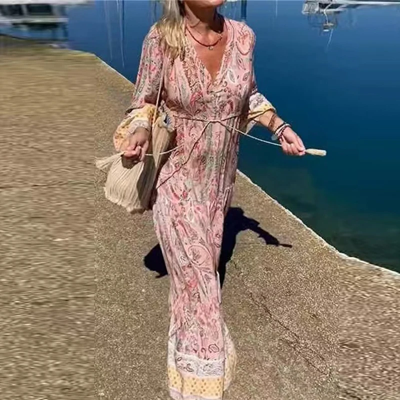 Платье женское длинное на пуговицах с V-образным вырезом и длинным рукавом
Платье женское длинное на пуговицах с V-образным вырезом и длинным рукавом