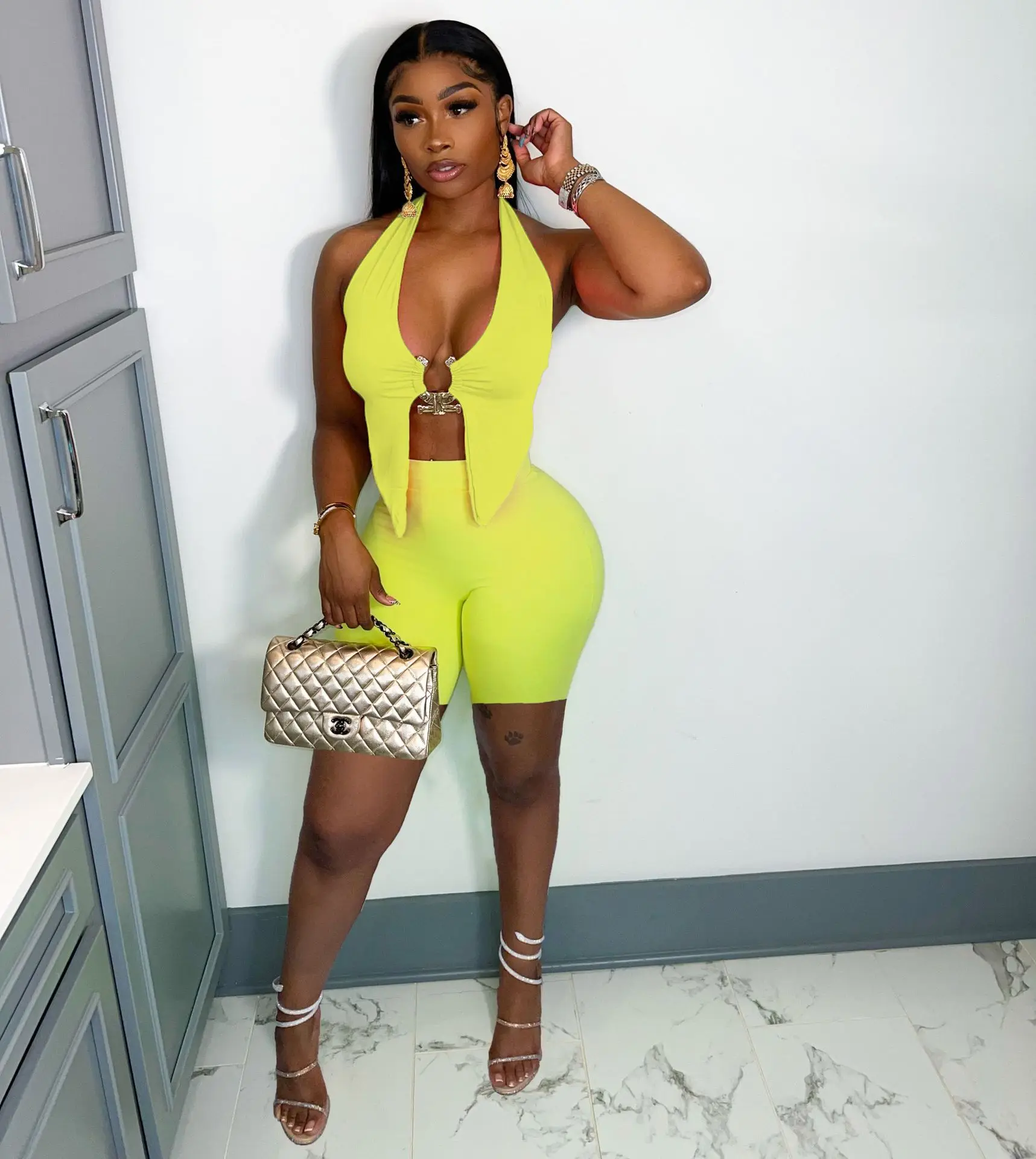 2023 Summer Fashion Suit Metal Decoration Solid Color Suit Casual Suit Summer Outfits For Women Ladies Two Piece Set Outfits
2023 Summer Fashion Suit Metal Decoration Solid Color Suit Casual Suit Summer Outfits For Women Ladies Two Piece Set Outfits