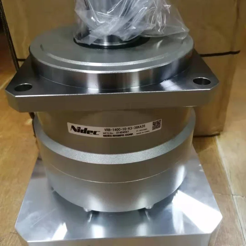 Reducer VRB-180-20-K3-38LA38
Reducer VRB-180-20-K3-38LA38