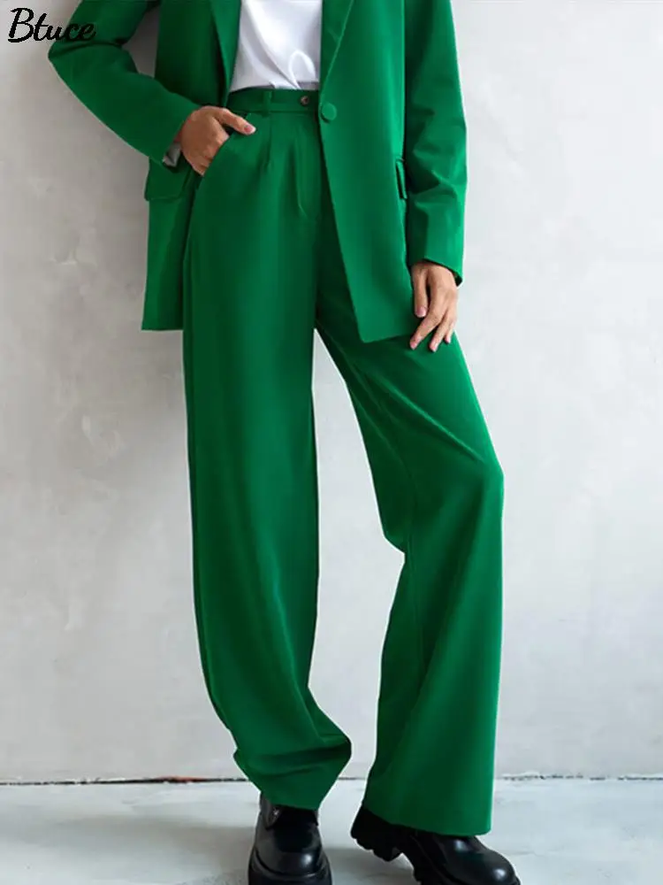 Женские прямые брюки с двумя пуговицами, повседневные зеленые брюки с высокой талией, Костюмные брюки, весна 2022
Женские прямые брюки с двумя пуговицами, повседневные зеленые брюки с высокой талией, Костюмные брюки, весна 2022