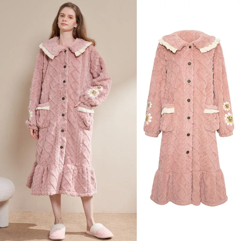 Women Robes Thicken Coral Velvet Sleepwear 2022 Autumn Winter Pyjamas Warm Flannel Bathrobe Gown Female Nightgown Homewear
Women Robes Thicken Coral Velvet Sleepwear 2022 Autumn Winter Pyjamas Warm Flannel Bathrobe Gown Female Nightgown Homewear
