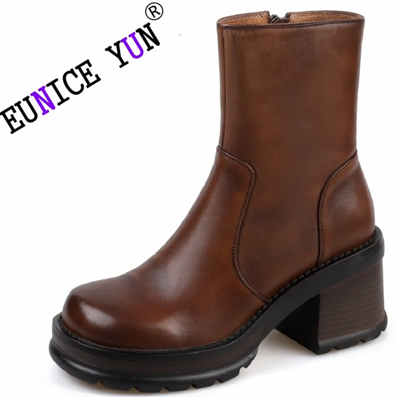 Женские ботильоны из натуральной кожи [EUNICE yun】женские полусапожки с круглым носком на платформе и блочном высоком каблуке на молнии женская обувь осень-зима
Женские ботильоны из натуральной кожи [EUNICE yun】женские полусапожки с круглым носком на платформе и блочном высоком каблуке на молнии женская обувь осень-зима