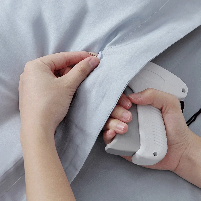 100/50pcs Quilt Holder Clips Non-slip Duvet Quilt Blanket Clip Easy To Use Blankets Cover Fastener Clip Holder Bed Sheets Grippe
100/50pcs Quilt Holder Clips Non-slip Duvet Quilt Blanket Clip Easy To Use Blankets Cover Fastener Clip Holder Bed Sheets Grippe