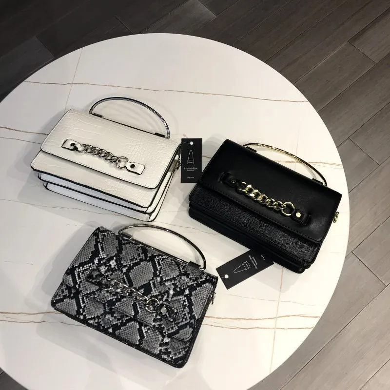 Осень-зима 2022, модная сумка в европейском и американском стиле с металлическим браслетом, сумка на плечо со змеиным узором, женская сумка на ...
Осень-зима 2022, модная сумка в европейском и американском стиле с металлическим браслетом, сумка на плечо со змеиным узором, женская сумка на ...