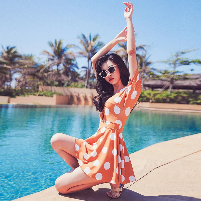 One Piece Women Swimwear Swimsuit Dot Short Sleeve Beach Wear Bathing Suits Swimdress High quality V-neck
One Piece Women Swimwear Swimsuit Dot Short Sleeve Beach Wear Bathing Suits Swimdress High quality V-neck