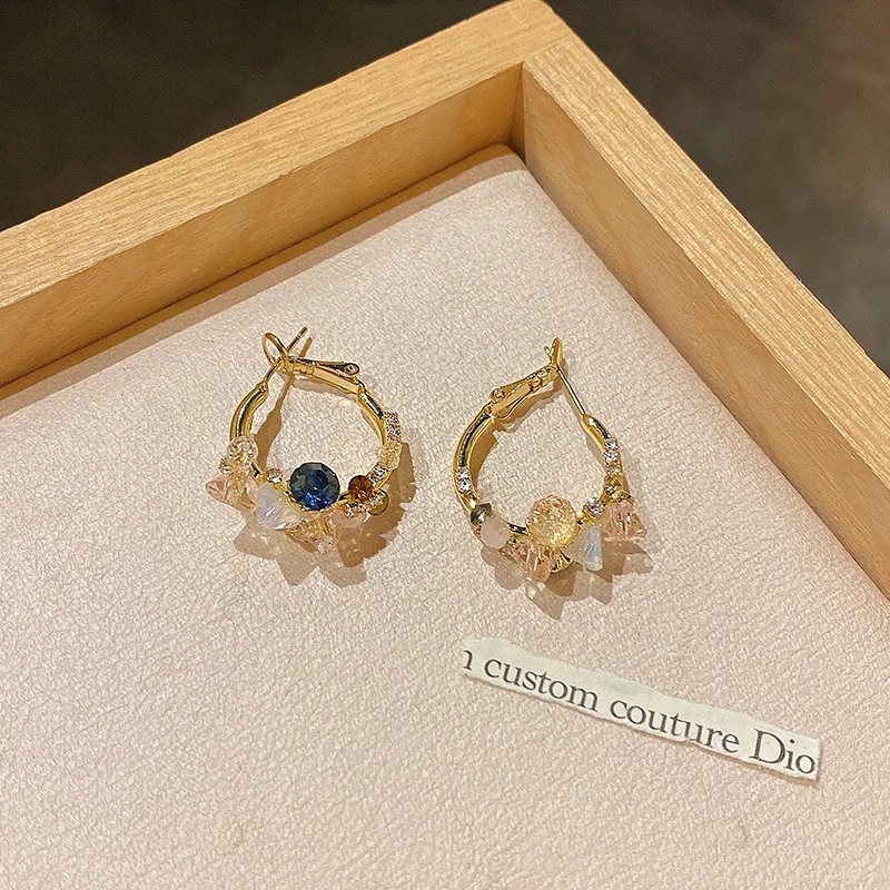 Silver Needle South Korea New Crystal Flower Earrings Women's Luxury Luxury High-end Design Earrings for Women
Silver Needle South Korea New Crystal Flower Earrings Women's Luxury Luxury High-end Design Earrings for Women