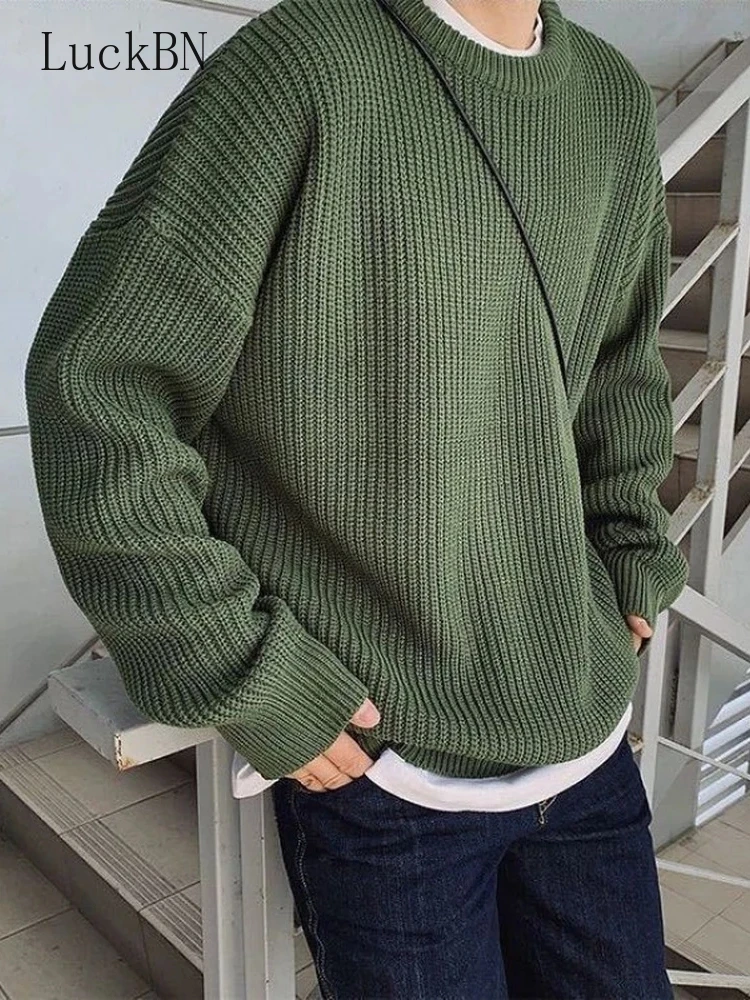 Sweaters Men Autumn Solid Color Wool Sweaters Korean Fashion Slim Fit Men Street Wear Mens Clothes Knitted Sweater Men Pullovers
Sweaters Men Autumn Solid Color Wool Sweaters Korean Fashion Slim Fit Men Street Wear Mens Clothes Knitted Sweater Men Pullovers