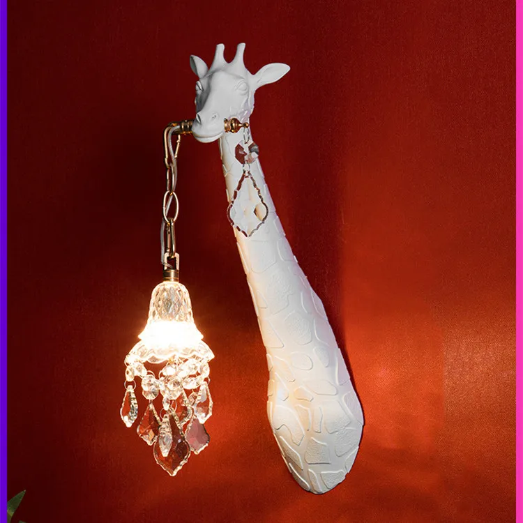 Giraffe crystal wall lamp bedside living room lamp Nordic style advanced personality creative modern aisle lamp
Giraffe crystal wall lamp bedside living room lamp Nordic style advanced personality creative modern aisle lamp