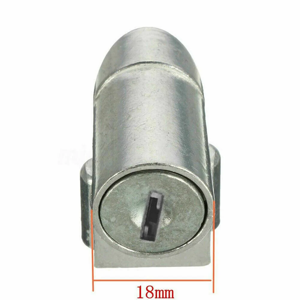 1x Safety Lock Motorcycle Electric Vehicle Scooter Battery Lock Electric Vehicle Battery Box Lock+2pc Key Motorcycle Accessories
1x Safety Lock Motorcycle Electric Vehicle Scooter Battery Lock Electric Vehicle Battery Box Lock+2pc Key Motorcycle Accessories