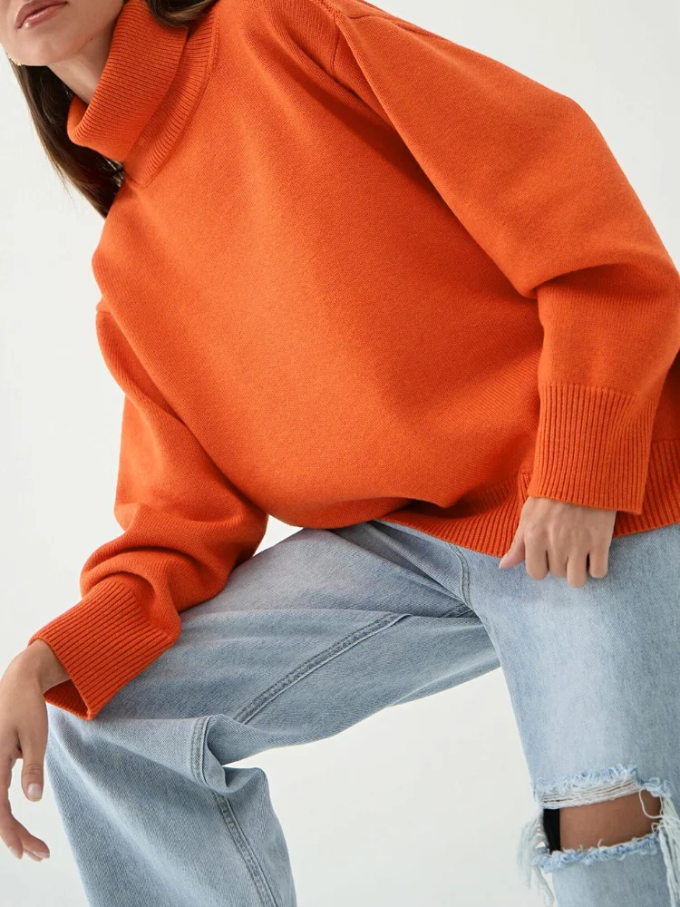 Зимний женский свитер с высоким воротником, повседневный Топ оверсайз с длинным рукавом, Осенний свободный джемпер, белые толстые теплые вязаные пуловеры для женщин
Зимний женский свитер с высоким воротником, повседневный Топ оверсайз с длинным рукавом, Осенний свободный джемпер, белые толстые теплые вязаные пуловеры для женщин