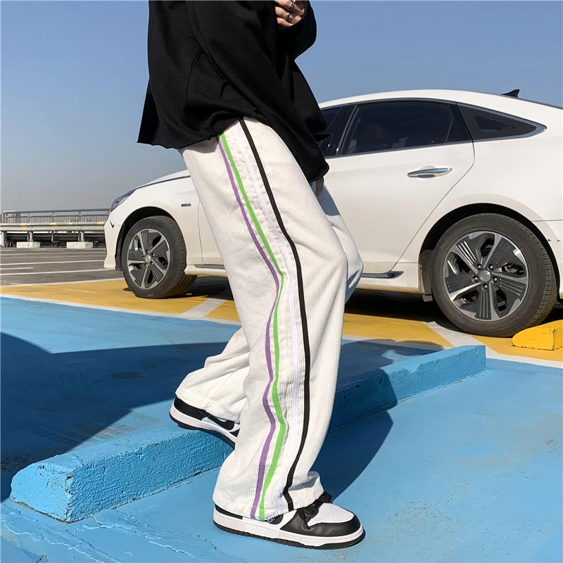 Japanese Street Corduroy Striped Trousers Retro Loose Drawstring Casual Sports Pants for Men and Women Streetwear Y2k Pants
Japanese Street Corduroy Striped Trousers Retro Loose Drawstring Casual Sports Pants for Men and Women Streetwear Y2k Pants
