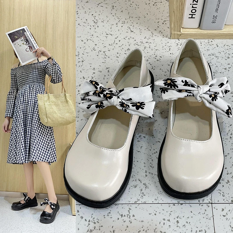 Students Lolita Shoes Platform Heels Woman Shoes Patent Leather Girls Shoes Cross-tied Women Mary Janes Shoes Zapatos Mujer
Students Lolita Shoes Platform Heels Woman Shoes Patent Leather Girls Shoes Cross-tied Women Mary Janes Shoes Zapatos Mujer