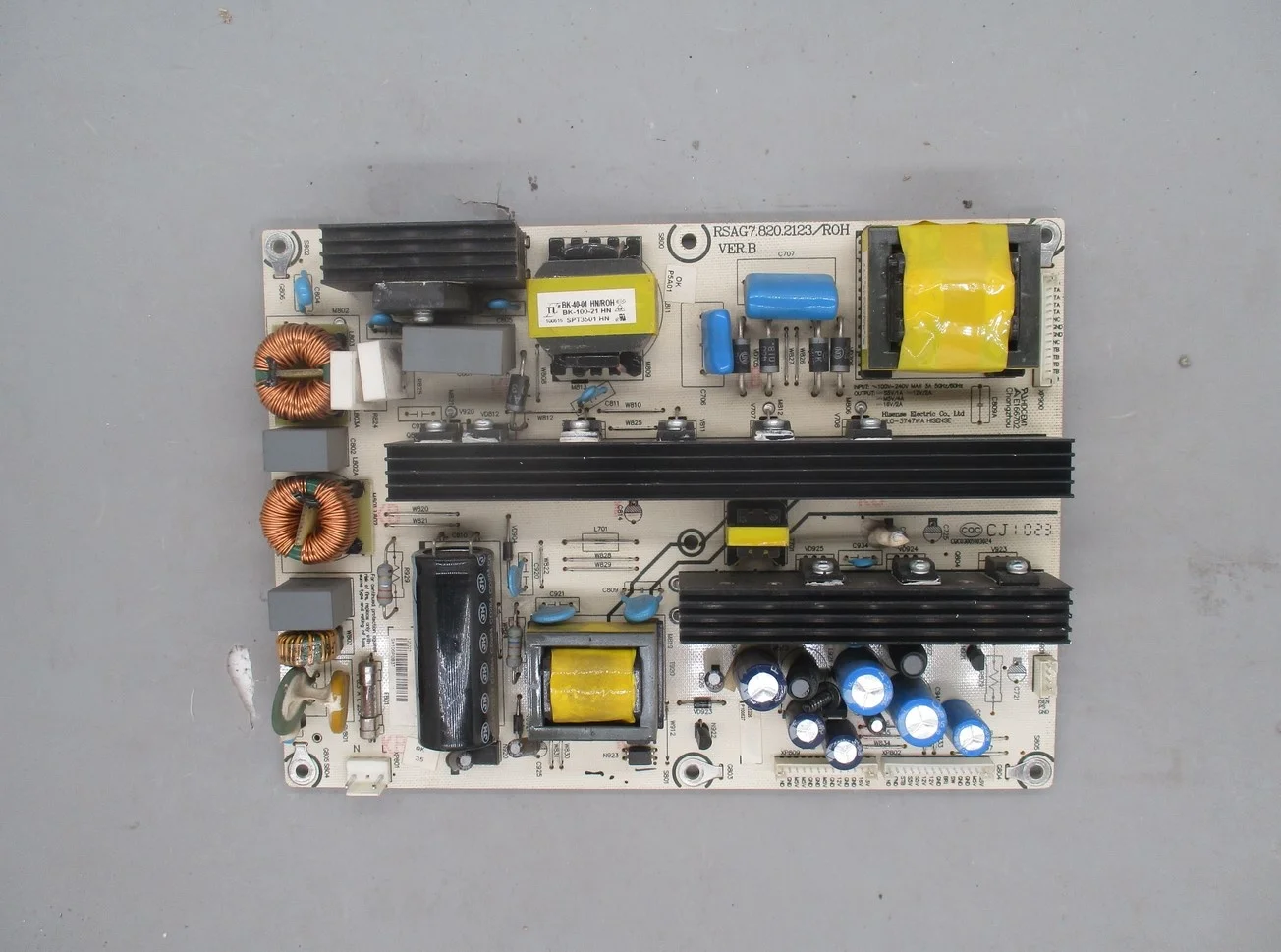 Разборный ЖК-дисплей для Hisense 42v6 6pk плата питания Rsag7 820,2123 4 группы
Разборный ЖК-дисплей для Hisense 42v6 6pk плата питания Rsag7 820,2123 4 группы