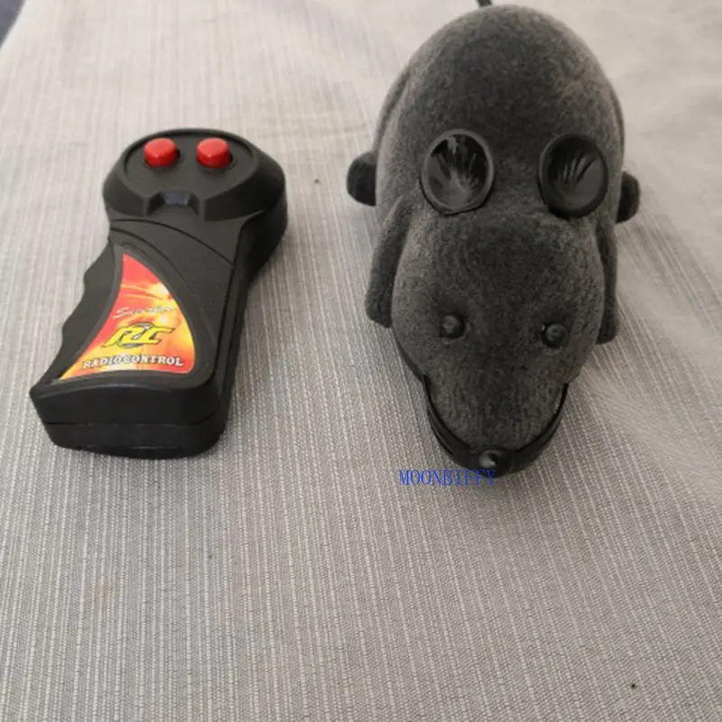 Wireless Electronic Remote Control Mouse Rat Pet Toy for Kids Gifts Toy Remote Control Toys Mouse Remote Control Car
Wireless Electronic Remote Control Mouse Rat Pet Toy for Kids Gifts Toy Remote Control Toys Mouse Remote Control Car