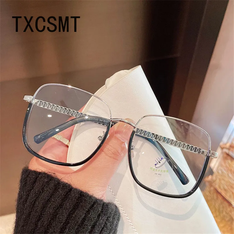 Очки солнцезащитные унисекс, квадратные с защитой от синего света, в оправе из сплава
Очки солнцезащитные унисекс, квадратные с защитой от синего света, в оправе из сплава