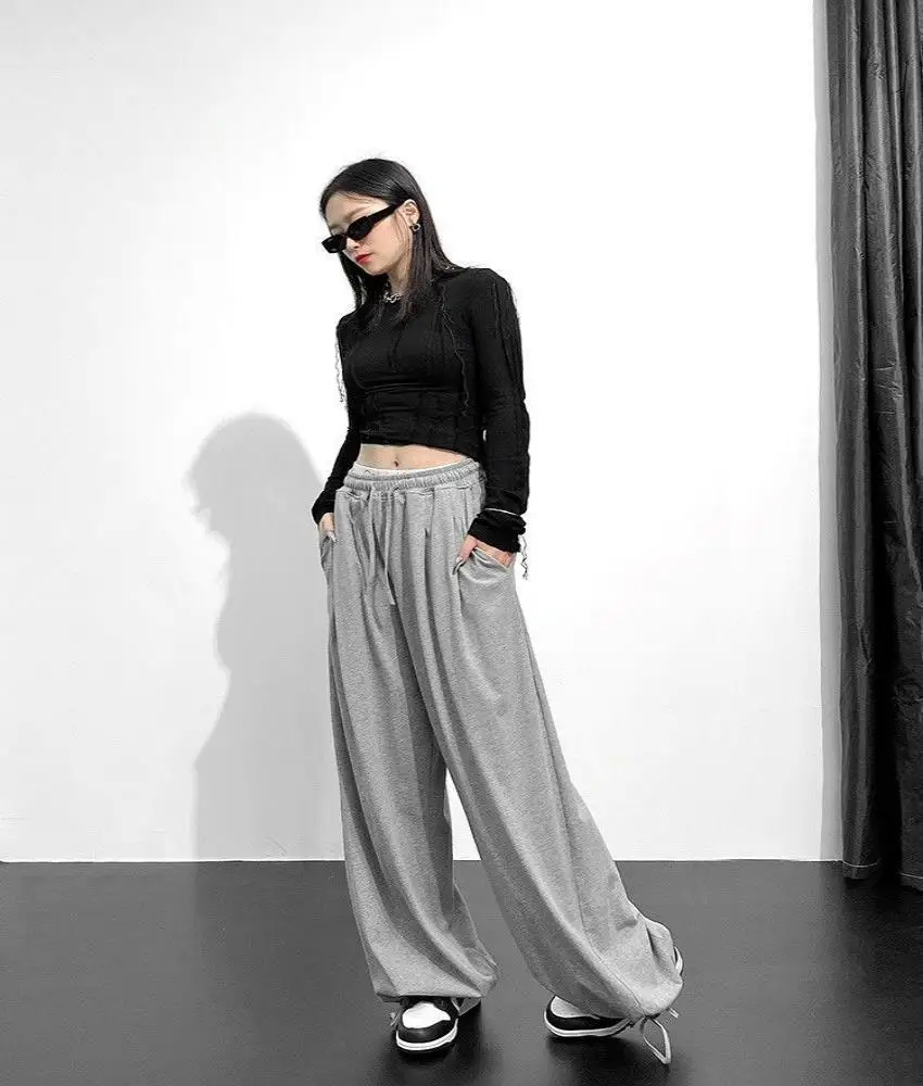 Fashion Oversize Gray Joggers Sweatpants Women Korean Y2K Summer Harajuku High Waist Black Sweatpants Loose Wide Leg Trousers
Fashion Oversize Gray Joggers Sweatpants Women Korean Y2K Summer Harajuku High Waist Black Sweatpants Loose Wide Leg Trousers