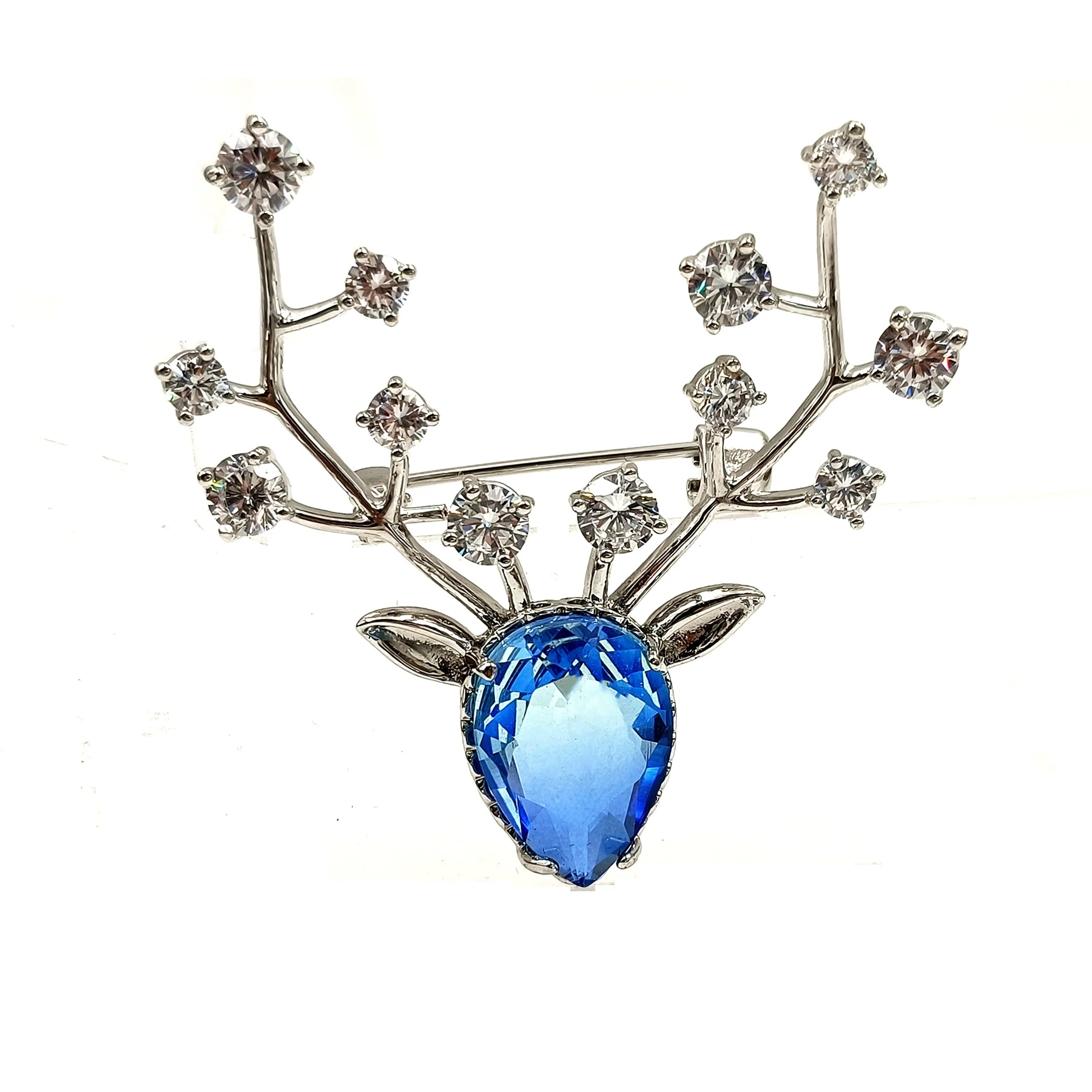 Glitter Clear Stone Accent Antlers Blue Reindeer Head Pins and Brooches Unisex Stag Deer Coat Collar Hat Christmas Gift Jewelry
Glitter Clear Stone Accent Antlers Blue Reindeer Head Pins and Brooches Unisex Stag Deer Coat Collar Hat Christmas Gift Jewelry