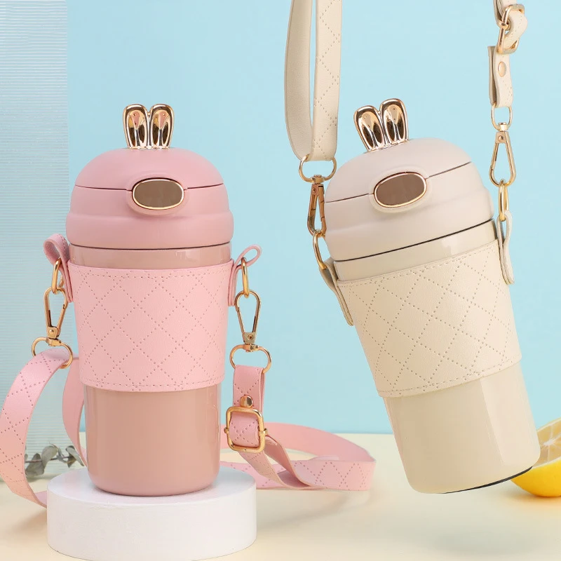 Hot Selling Cute Vacuum Thermos with Shoulder Strap for Kids and Girls Bottle Cold and Hot Thermos Cup Vacuum
Hot Selling Cute Vacuum Thermos with Shoulder Strap for Kids and Girls Bottle Cold and Hot Thermos Cup Vacuum