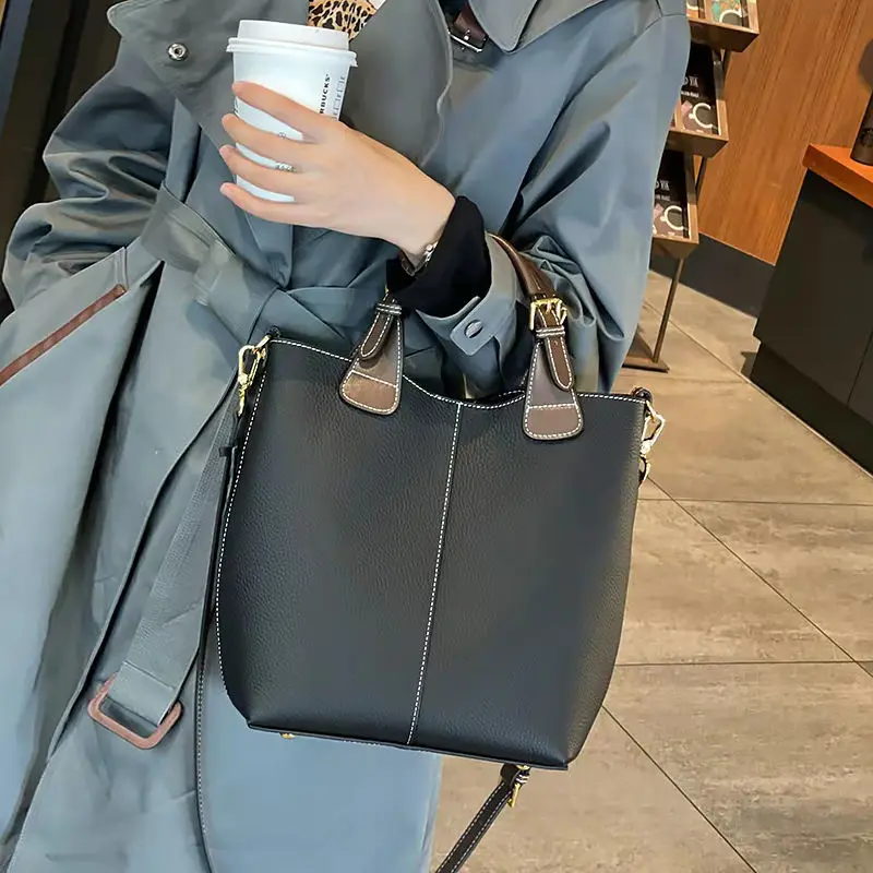 Women's bag bucket bag 2023 new fashion first layer of cow skin high-class feeling minority single shoulder bag handbag
Women's bag bucket bag 2023 new fashion first layer of cow skin high-class feeling minority single shoulder bag handbag