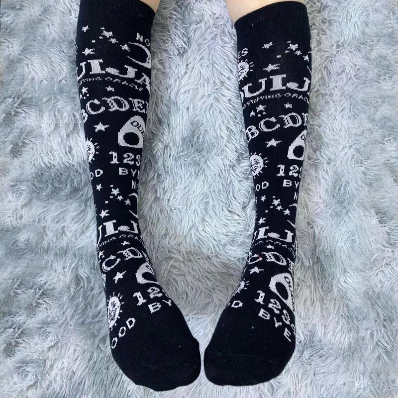 Harajuku Grunge Gothic Stockings Lolita Medium Jacquard Letter Skull Pattern JK Sexy Moon Stockings Punk Skeleton Socks
Harajuku Grunge Gothic Stockings Lolita Medium Jacquard Letter Skull Pattern JK Sexy Moon Stockings Punk Skeleton Socks