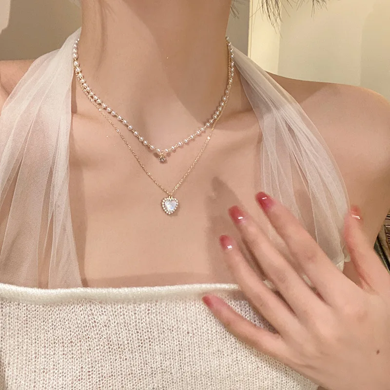 

Pearl Double-layer Love Choker Light Luxury Design Sense Niche Layered Collarbone Chain Necklace Long Layered Necklace for Women