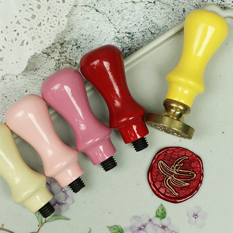 Retro Stamp Wooden Handle Antique Metal Sealing Handle Wedding Invitations Wax Seal Stamp DIY Handmade Art Crafts Gifts
Retro Stamp Wooden Handle Antique Metal Sealing Handle Wedding Invitations Wax Seal Stamp DIY Handmade Art Crafts Gifts