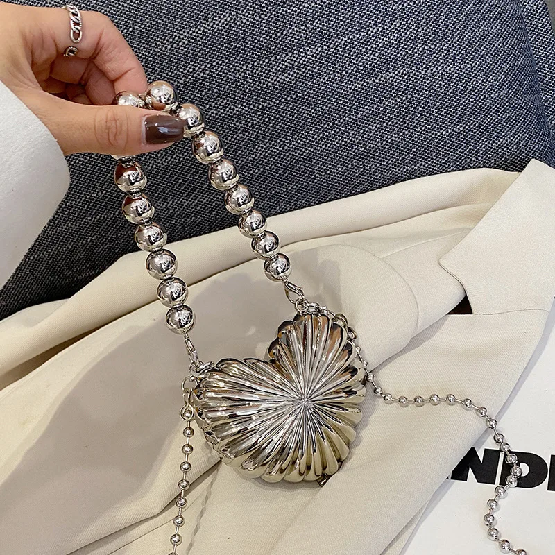 Mini Love Bag 2022 Fashion New High Quality Alloy Women's Designer Handbag Tassel Chain One Shoulder Messenger Bag
Mini Love Bag 2022 Fashion New High Quality Alloy Women's Designer Handbag Tassel Chain One Shoulder Messenger Bag