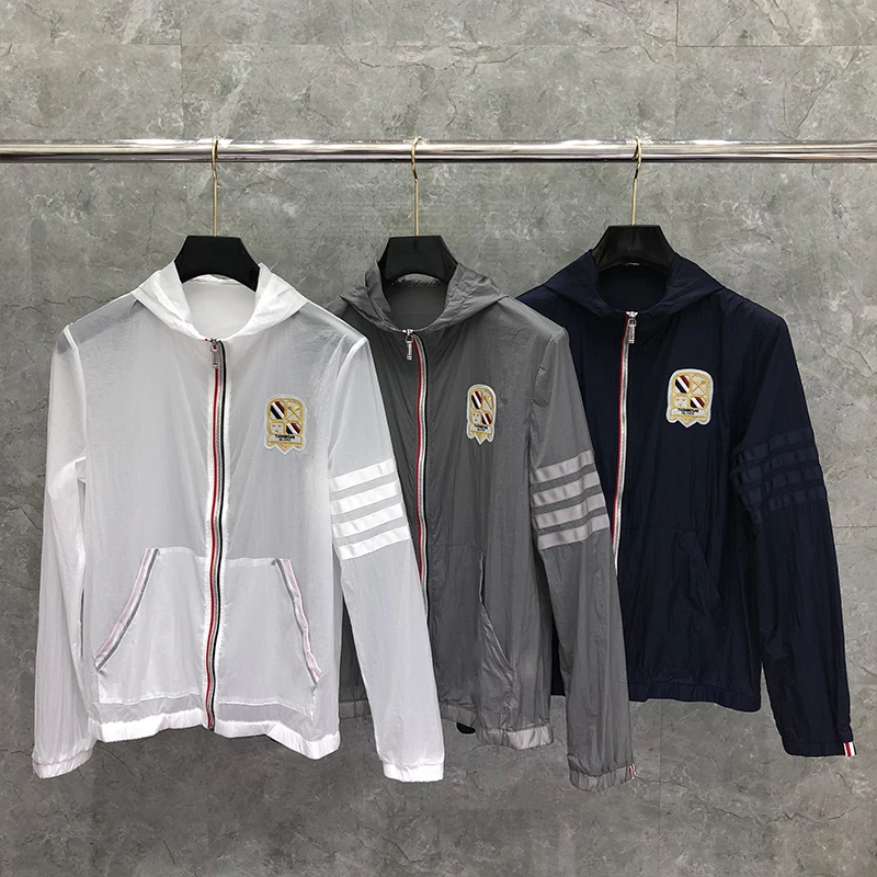 TB THOM Men's Lightweight Windbreaker With Hat 2022 Embroidery Design Zipper Sport Jacket Coat Uv Sun-Protective TB Outerwear
TB THOM Men's Lightweight Windbreaker With Hat 2022 Embroidery Design Zipper Sport Jacket Coat Uv Sun-Protective TB Outerwear