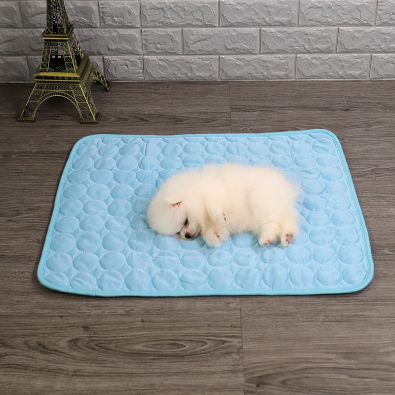 Pet Cooling Mat Summer Refreshing Blanket for Dog Cats Ded Cushion Sleep Mat Pad Sofa Supplies for Small Large Dog Chiens Kitten
Pet Cooling Mat Summer Refreshing Blanket for Dog Cats Ded Cushion Sleep Mat Pad Sofa Supplies for Small Large Dog Chiens Kitten