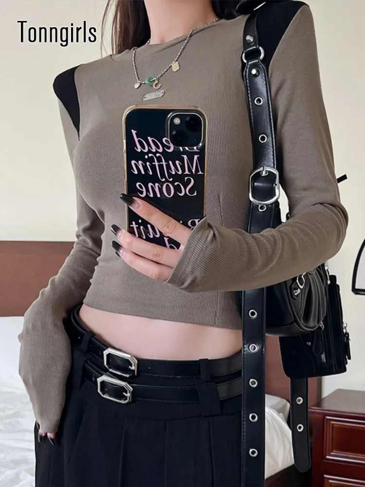 Tonngirls Y2k Vintage T Shirt Women Patchwork Skinny Long Sleeve Crop Top Streetwear American Retro Tee Tops Autumn Fashion Tops
Tonngirls Y2k Vintage T Shirt Women Patchwork Skinny Long Sleeve Crop Top Streetwear American Retro Tee Tops Autumn Fashion Tops