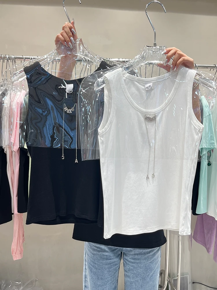 Diamond Chain Knitted Tanks 2022 New Summer All-match Sleeveless Bottoming Top Solid Color Female Knitting T-shirt
Diamond Chain Knitted Tanks 2022 New Summer All-match Sleeveless Bottoming Top Solid Color Female Knitting T-shirt
