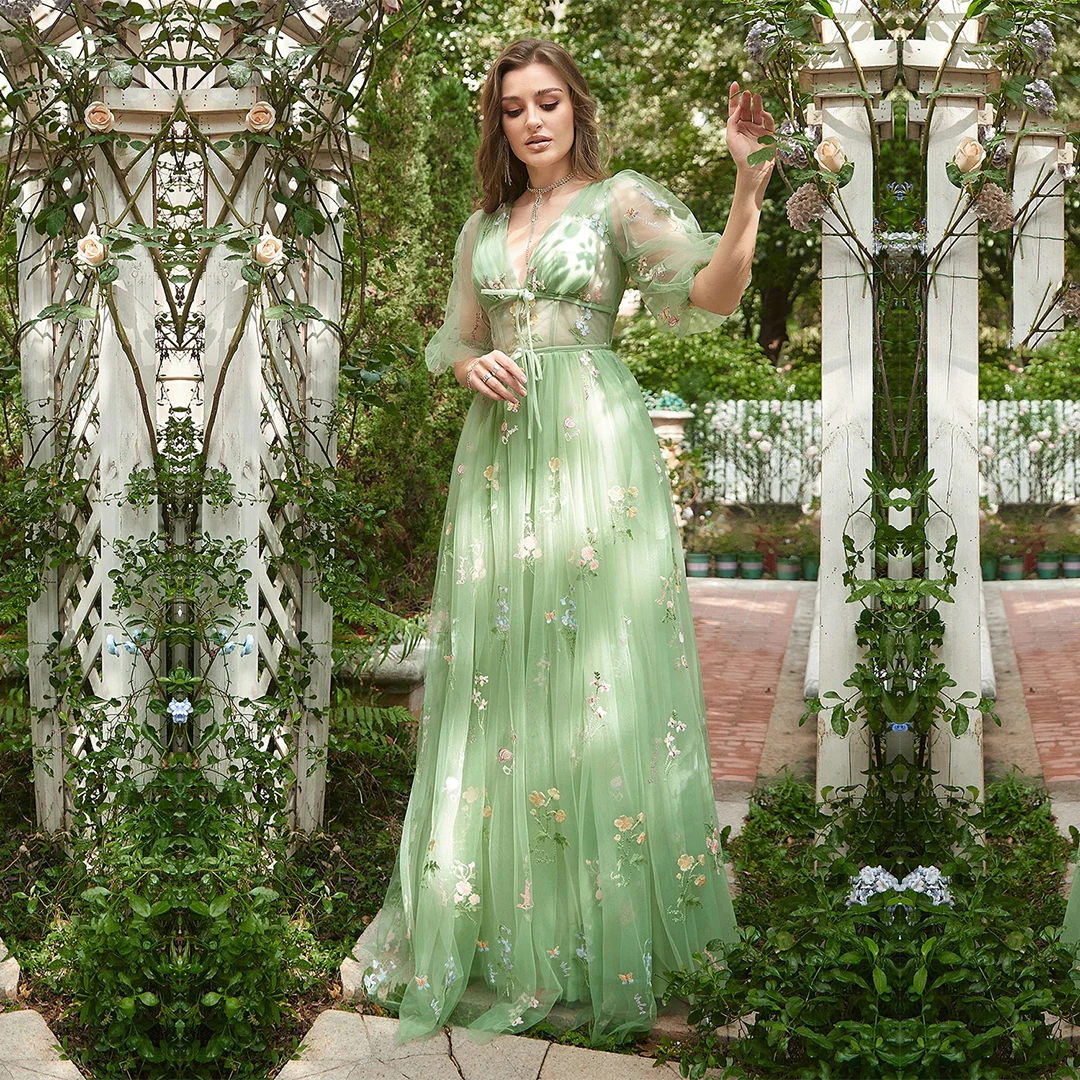 FATAPAESE Homecoming Dress V-Neck Flowers Embroidery Green A-Line Skirt Tulle Long Maxi Prom Dress with Short Sleeves Formal
FATAPAESE Homecoming Dress V-Neck Flowers Embroidery Green A-Line Skirt Tulle Long Maxi Prom Dress with Short Sleeves Formal