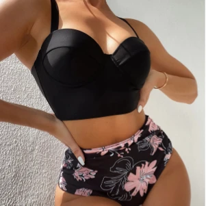 Bikini Women's Sexy Leopard Print Two Piece Swimwears Solid Color Print High Waist Brazilian Style Bathing Swimsuit for Women
Bikini Women's Sexy Leopard Print Two Piece Swimwears Solid Color Print High Waist Brazilian Style Bathing Swimsuit for Women