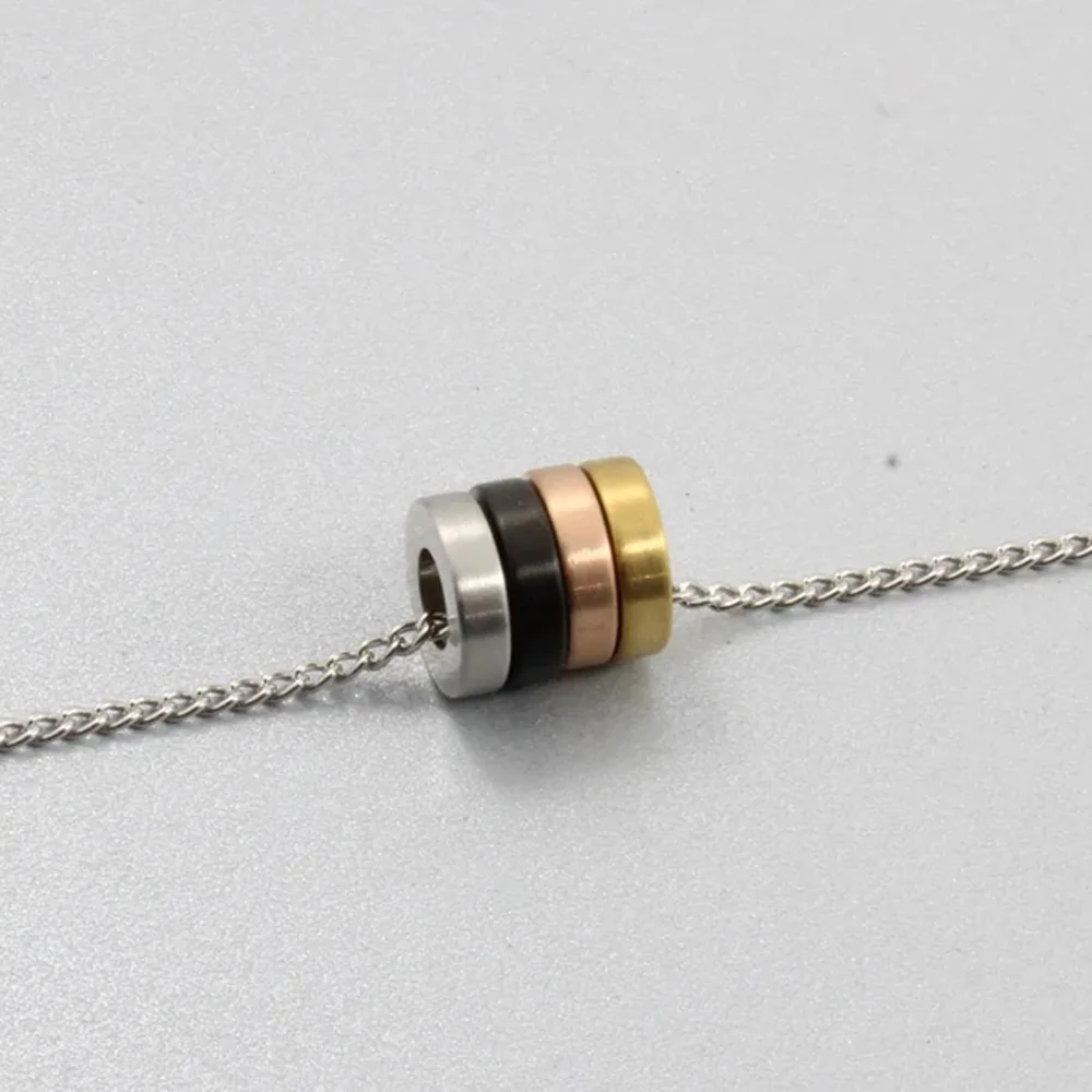 Classic NK Chain Trend Street Side Men's Hollow Circle Design Customized Men's OL Style Personalized Letter Gift Jewelry
Classic NK Chain Trend Street Side Men's Hollow Circle Design Customized Men's OL Style Personalized Letter Gift Jewelry