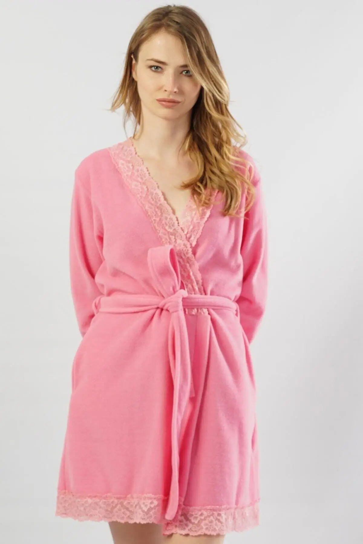 Dressing Gown Fleece Long Sleeve Lace Short Fashion Robe Robe Robe Sexy Peignoir Kimono Bride Sleepwear Night Gown
Dressing Gown Fleece Long Sleeve Lace Short Fashion Robe Robe Robe Sexy Peignoir Kimono Bride Sleepwear Night Gown