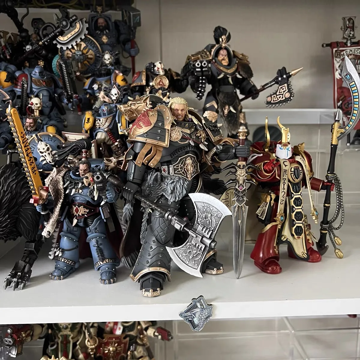 18 см игрушка-радость Warhammer 40k экшн-фигурка космические вовки Лейман Русс примерх