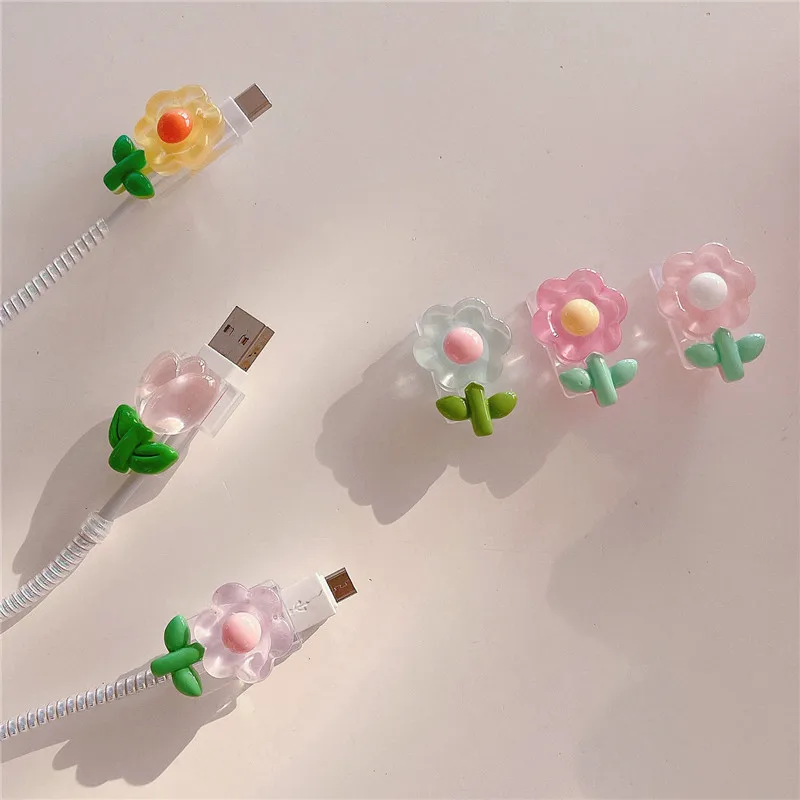 Cute Cable Protector Flower Charger Protector Cable Bite Organizer Android Type C Data Line Cord Protective Cover For iPhone 14
Cute Cable Protector Flower Charger Protector Cable Bite Organizer Android Type C Data Line Cord Protective Cover For iPhone 14