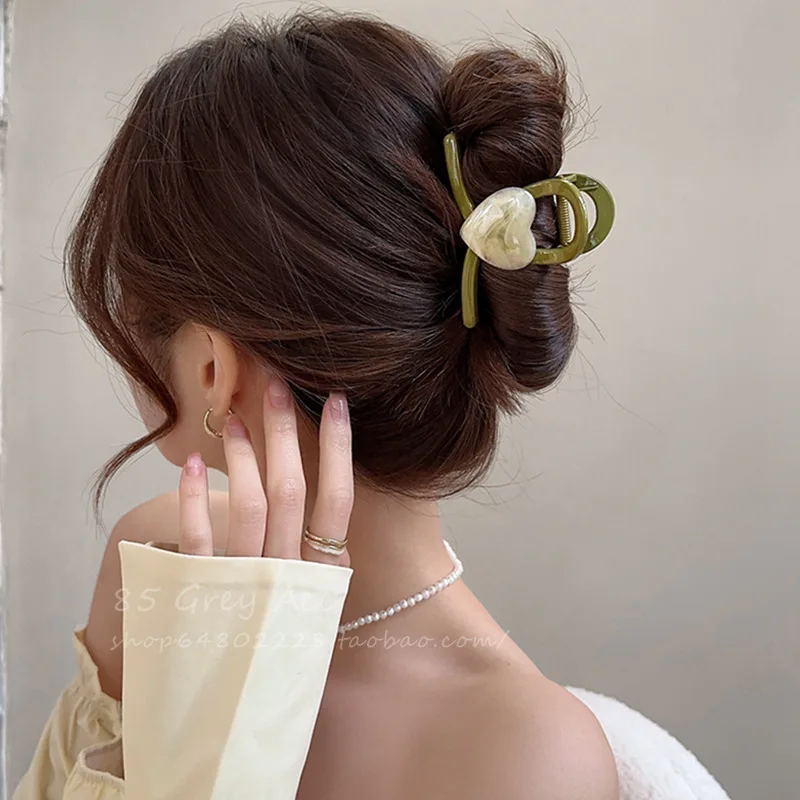 Summer high-grade pearl grab clip elegant love shark clip hairpin female back head pan hair large hair accessories
Summer high-grade pearl grab clip elegant love shark clip hairpin female back head pan hair large hair accessories