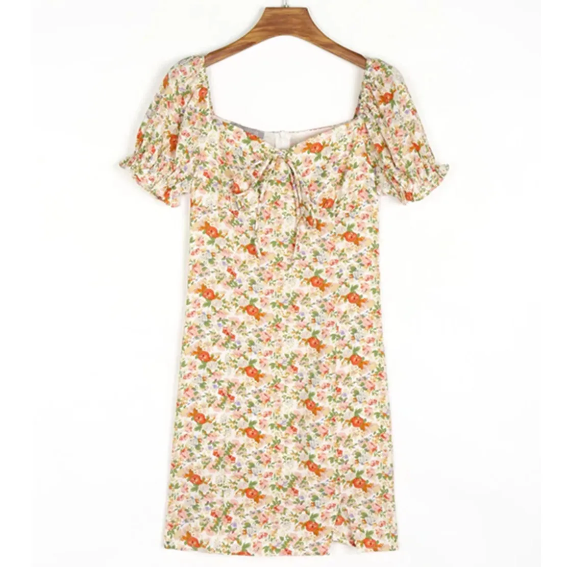 Withered England Style High Street Floral Square Collar Fashion Casual Party Dress 2022 Summer Mini Dress Women
Withered England Style High Street Floral Square Collar Fashion Casual Party Dress 2022 Summer Mini Dress Women