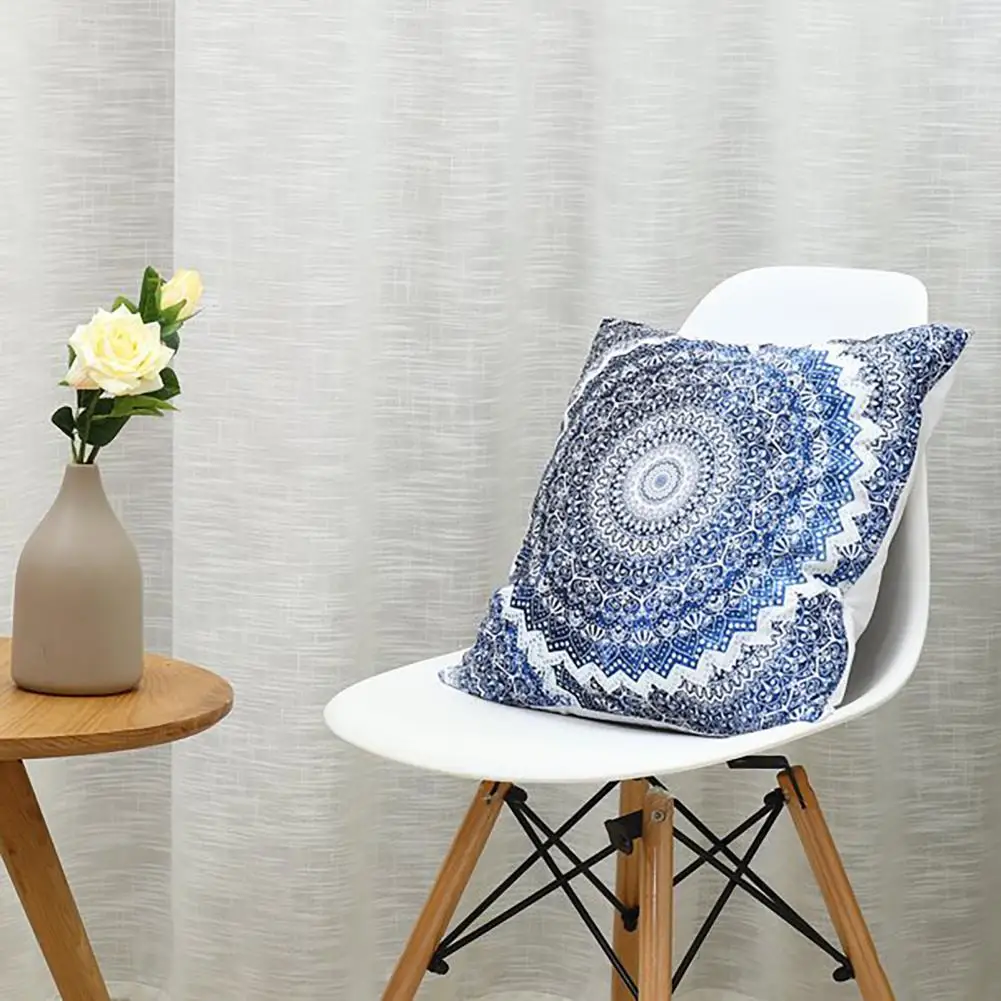 Pillow Case Modern Wrinkle-resistant Soft Texture Comfortable Ethnic Style Mandala Pillowslip Household Supplies
Pillow Case Modern Wrinkle-resistant Soft Texture Comfortable Ethnic Style Mandala Pillowslip Household Supplies