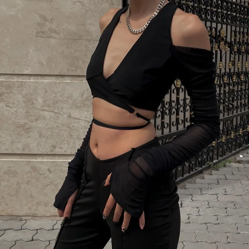 Sexy Black Crop Tops Streetwear Women Fashion 2023 Lace Up Bandage V Neck Cut Out Long Sleeve T Shirts N33-BZ15
Sexy Black Crop Tops Streetwear Women Fashion 2023 Lace Up Bandage V Neck Cut Out Long Sleeve T Shirts N33-BZ15