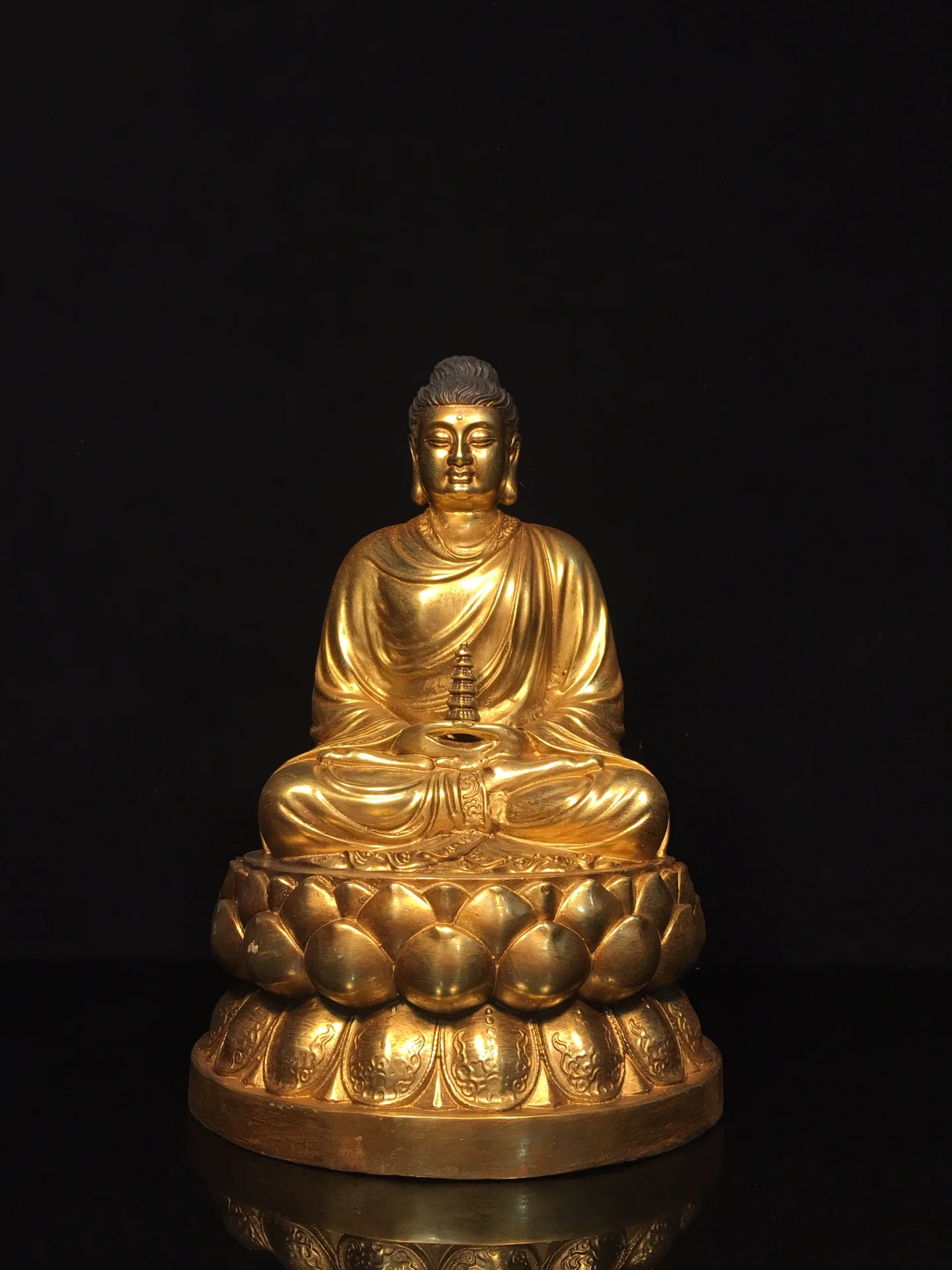 12"Tibet Temple Collection Old Bronze Gilding Amitabha pagoda Buddha Lotus Platform Worship Hall Town house Exorcism
12"Tibet Temple Collection Old Bronze Gilding Amitabha pagoda Buddha Lotus Platform Worship Hall Town house Exorcism